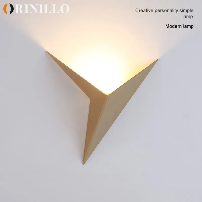 Modern and minimalist LED triangular wall lamp bedroom study hotel room bedside LED wall lamp mirror front lamp