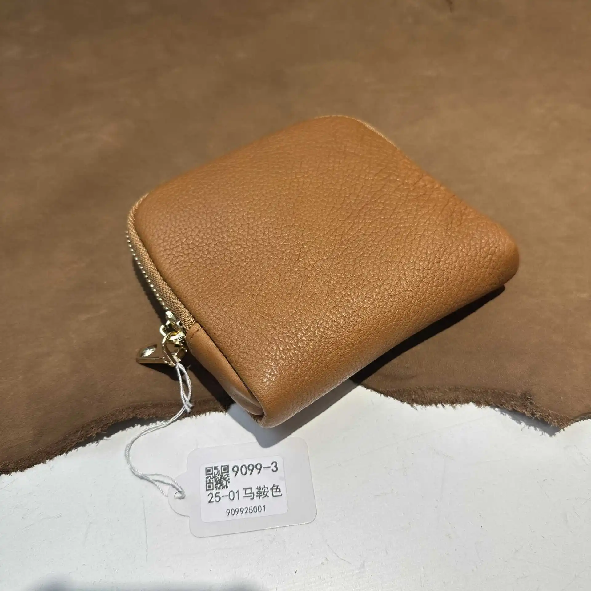 Italian leather zipper bracelet bag， multi-layer cosmetic storage bag， first layer cowhide clutch women's bag