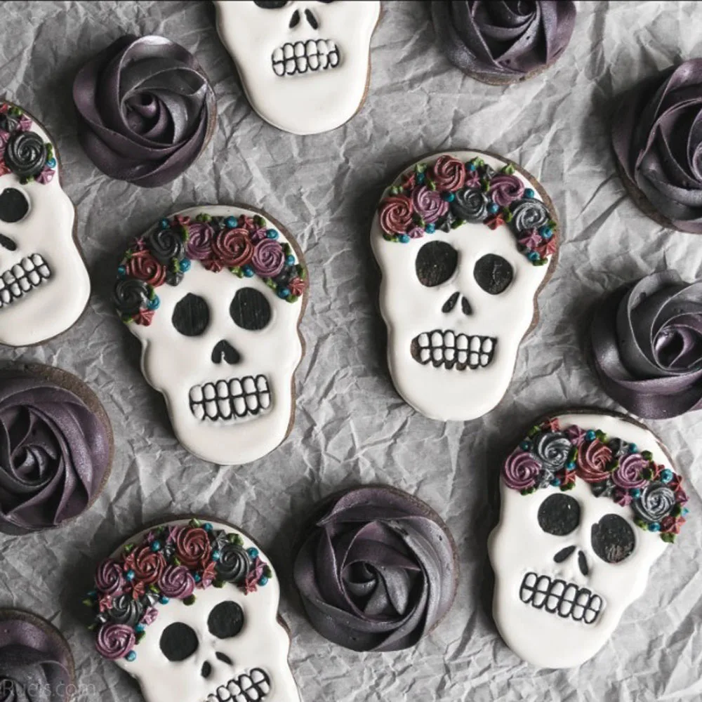 

1pcs patisserie Halloween Skull Bone Stainless Steel Cookie Cutter Sugar Fondant Cake Decor Tools Plaste Chocolate Biscuit Mould