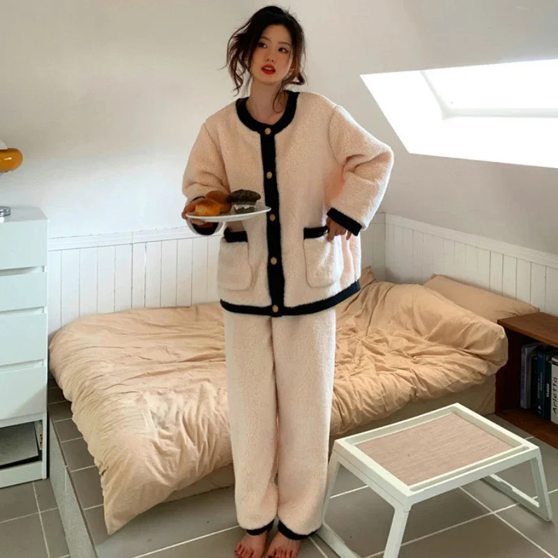 Conjunto de pijama de franela para mujer, ropa de dormir de terciopelo más grueso, cálido, con paneles, suave, moda coreana, combina con todo