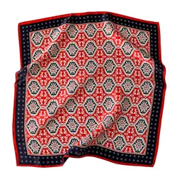 Nuova sciarpa 100% Bandana di seta sciarpe quadrate da donna avvolgere fazzoletto di gelso moda primavera lusso fascia di alta qualità scialli Hijab