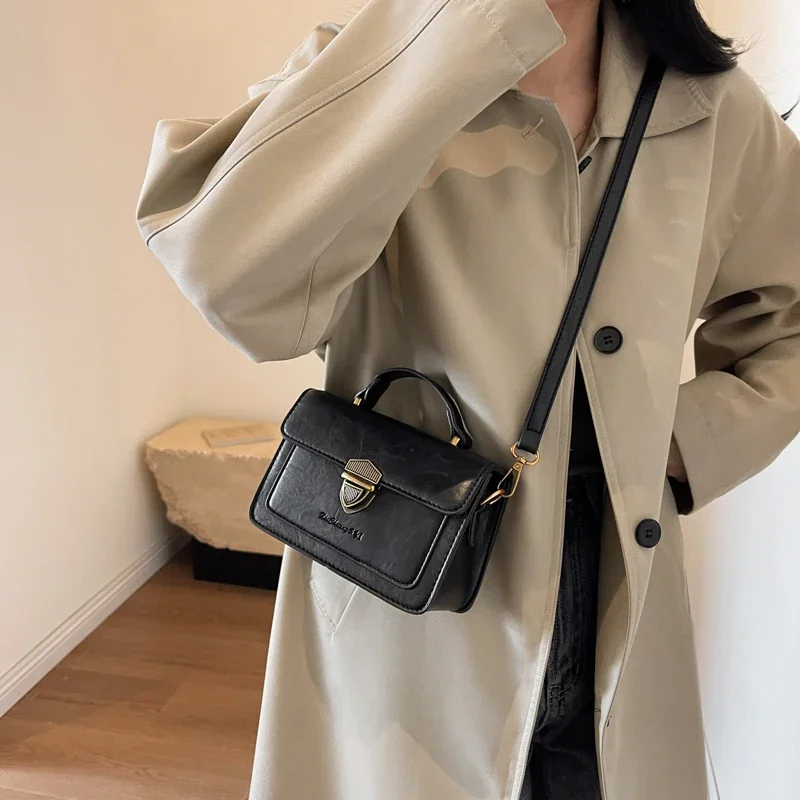 LEFTSIDE Design Mini PU Leather Shoulder Bags for Women Leather Females 2023 Trend Winter Crossbody Bag Handbags and Purse