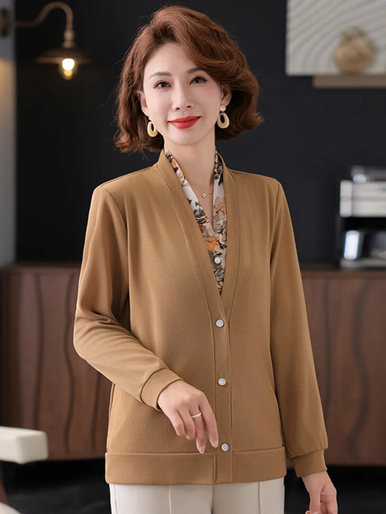 camicetta-alla-moda-per-mamme-primavera-autunno-versatile-e-snellente-vestibilita-comoda-che-nasconde-le-forme-per-donne-di-mezza-eta-e-anziane