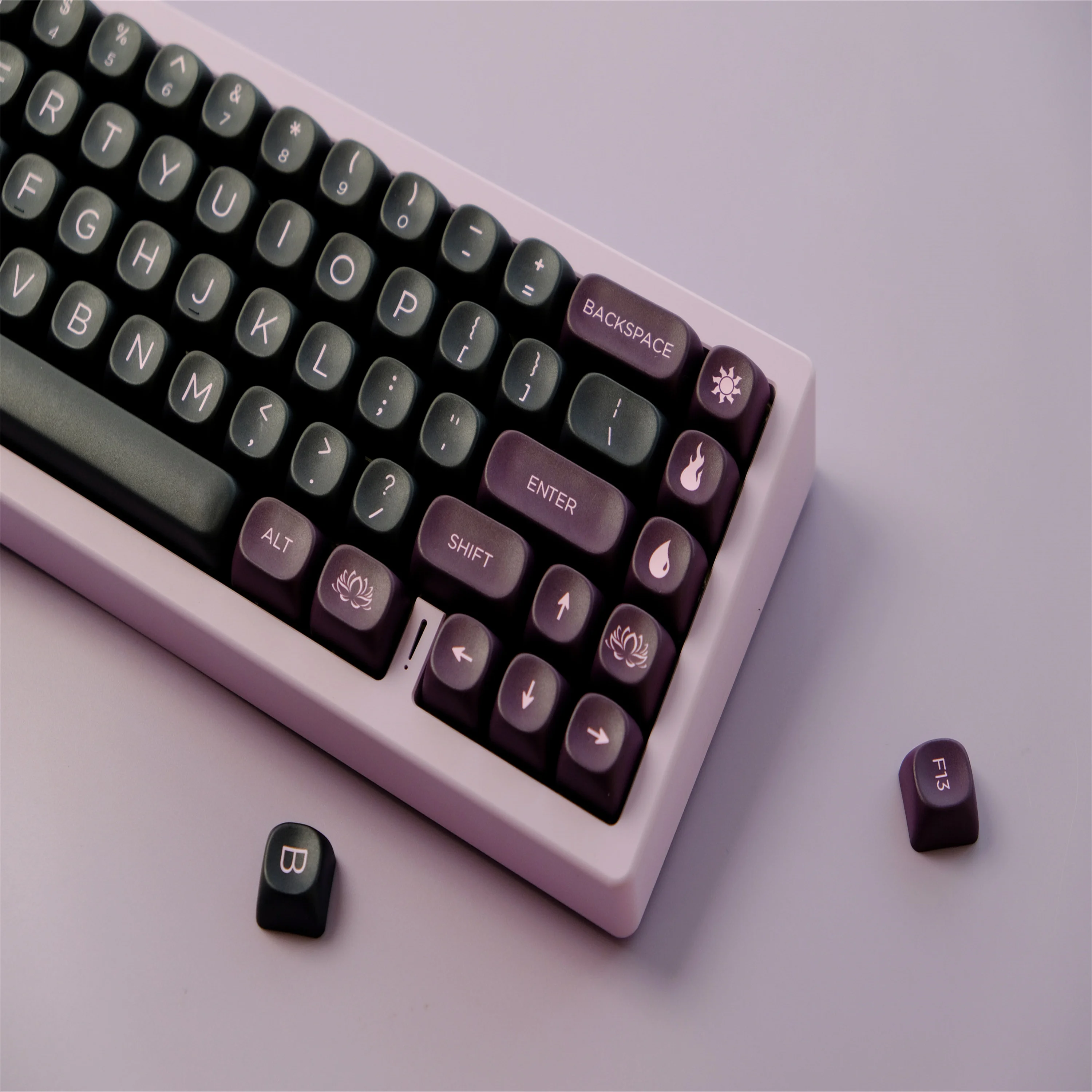 GMK-tecla negra Lotus, teclas PBT de 126 teclas, perfil MOA DYE-SUB, teclas personalizadas para teclado mecánico