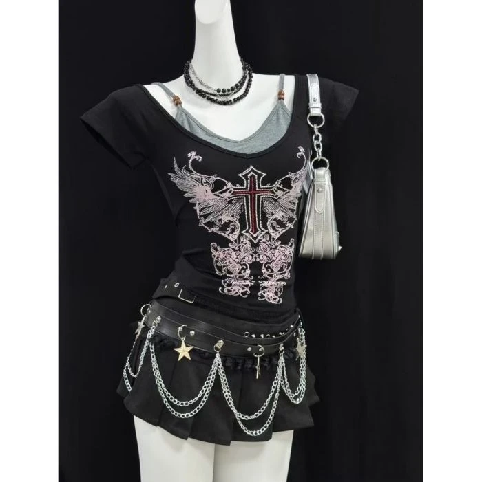 American Retro Y2k Fake Two-piece Top Vintage Gothic Cross Wing Print  Off Shoulder Slim Fit Short Sleeve Streetwear Casual Tee