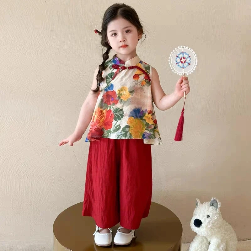 

Новый китайский костюм для девочек 2026 года, летний детский комплект Ханьфу из двух предметов: топ-жилет с цветочным узором и красные брюки, для детей 6-8 лет