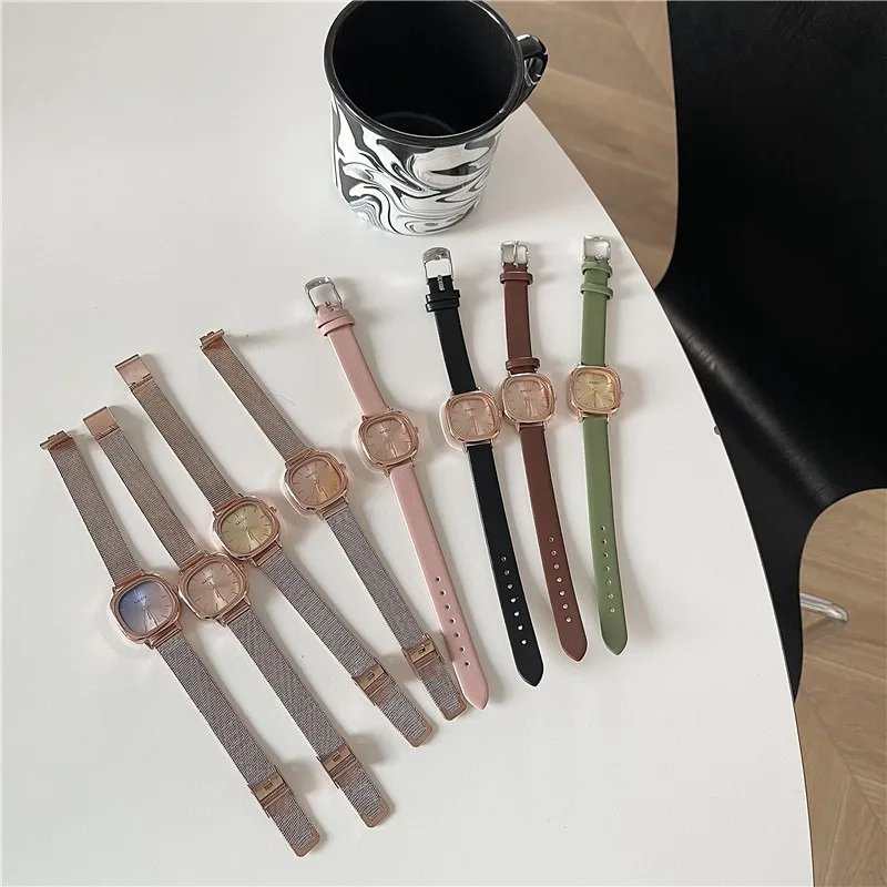 

Модные женские часы с маленьким циферблатом, кварцевые часы, роскошный подарок, женские часы, студенческие наручные часы с кожаным ремешком, Relojes Para Mujer