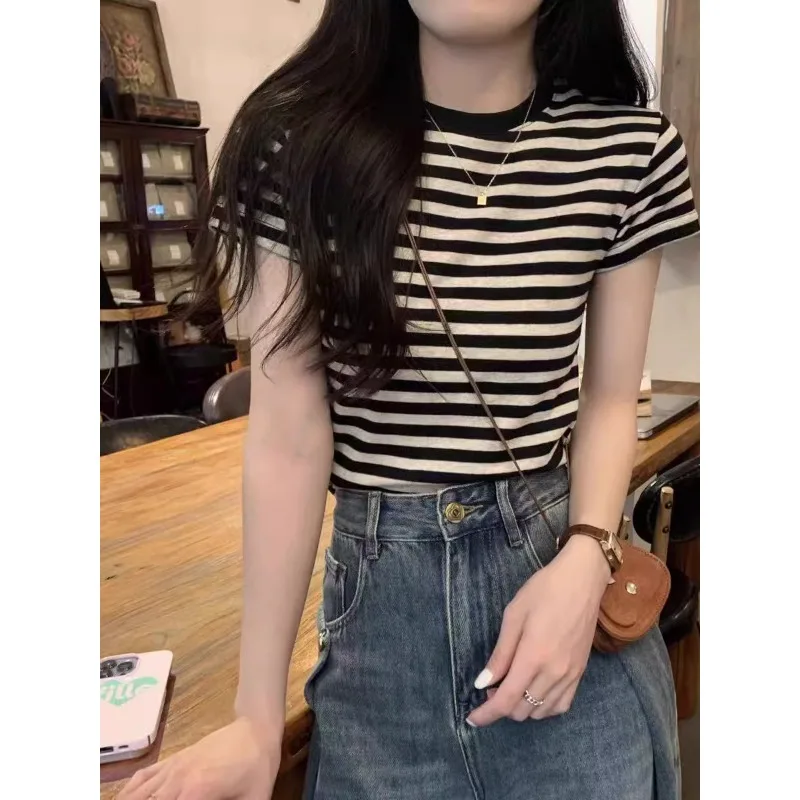 

Western style with black and white striped knitted ice silk short sleeve women's thin top loose T-shirt half sleeve summer