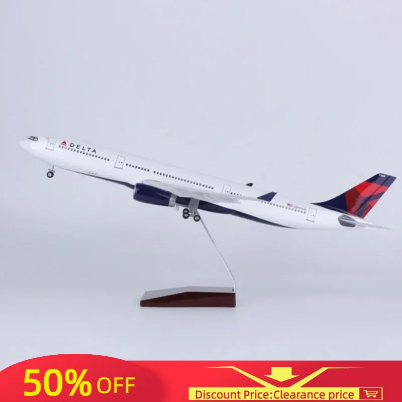 

New 47CM 1:135 Scale 330 A330 Model AIR DELTA Airlines Airway W Base Wheel Lights Resin Plastic Assembly Aircraft Plane Toy