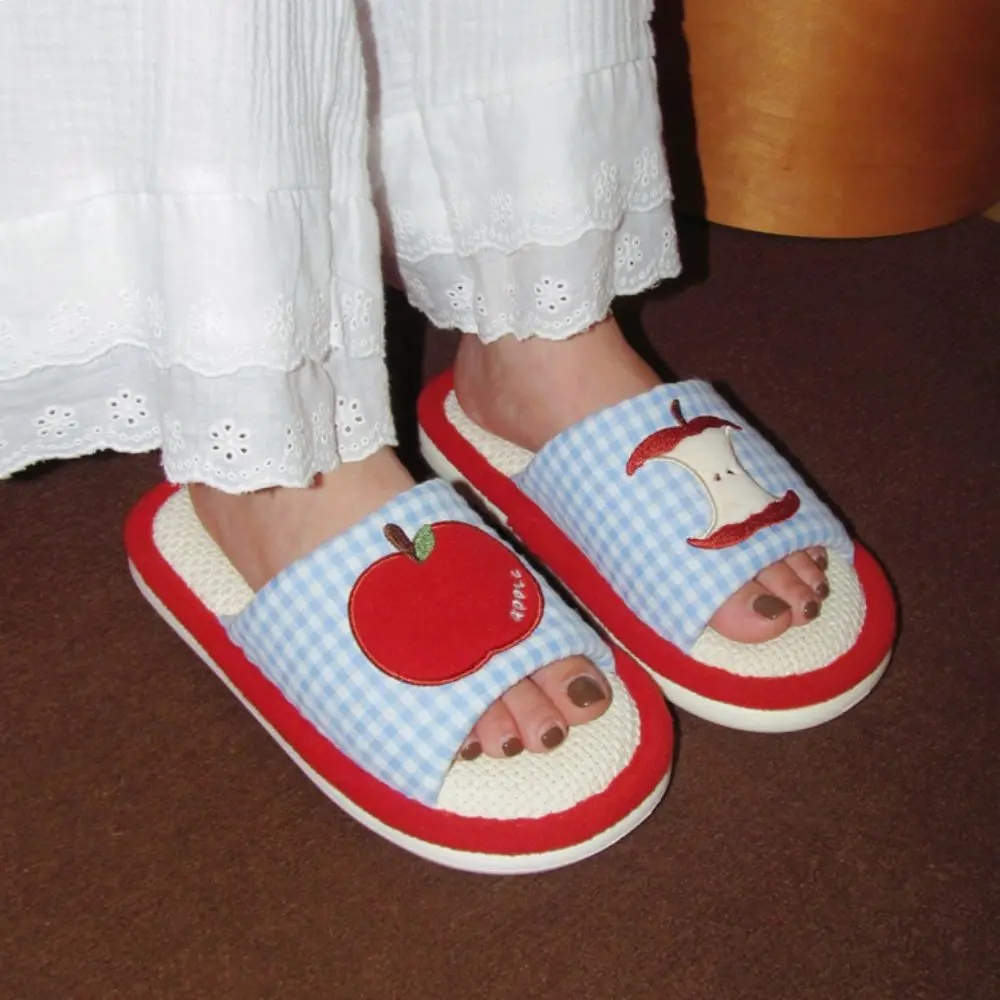

Soft Strawberry House Linen Slippers Anti-slip Grid Stripe Sweet Slippers Women Fruits Flax Indoor Slippers Bedroom