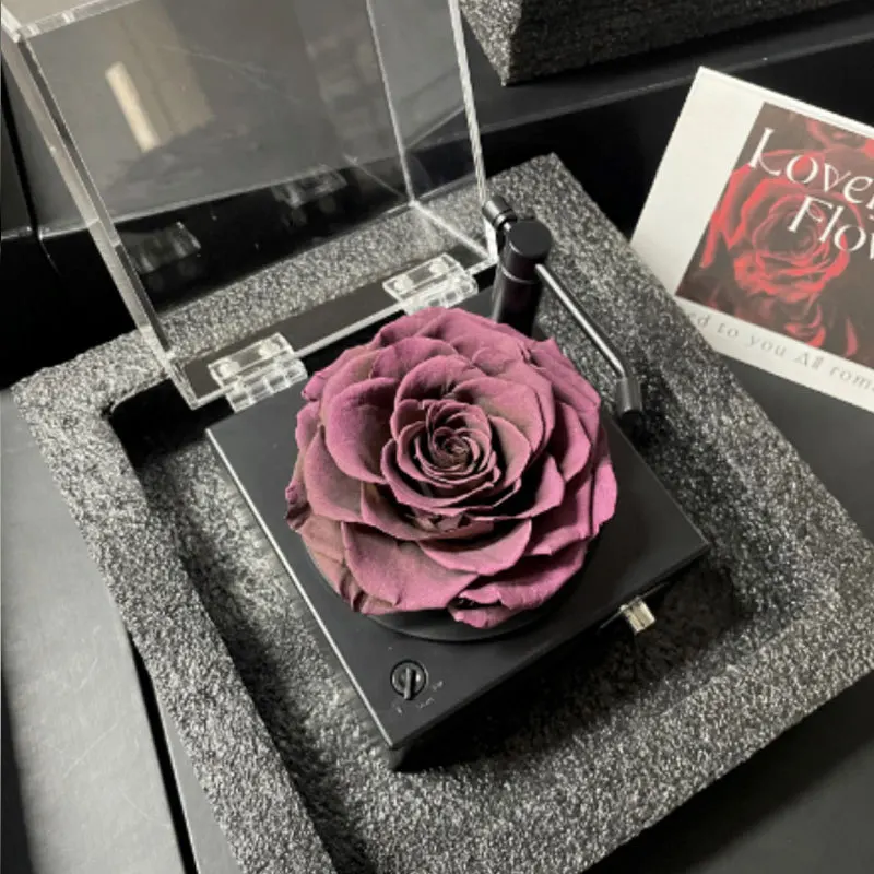 The rose phonograph music box can be customized, the duration is 10 to 15 hours, and the USB friendly power supply is available.