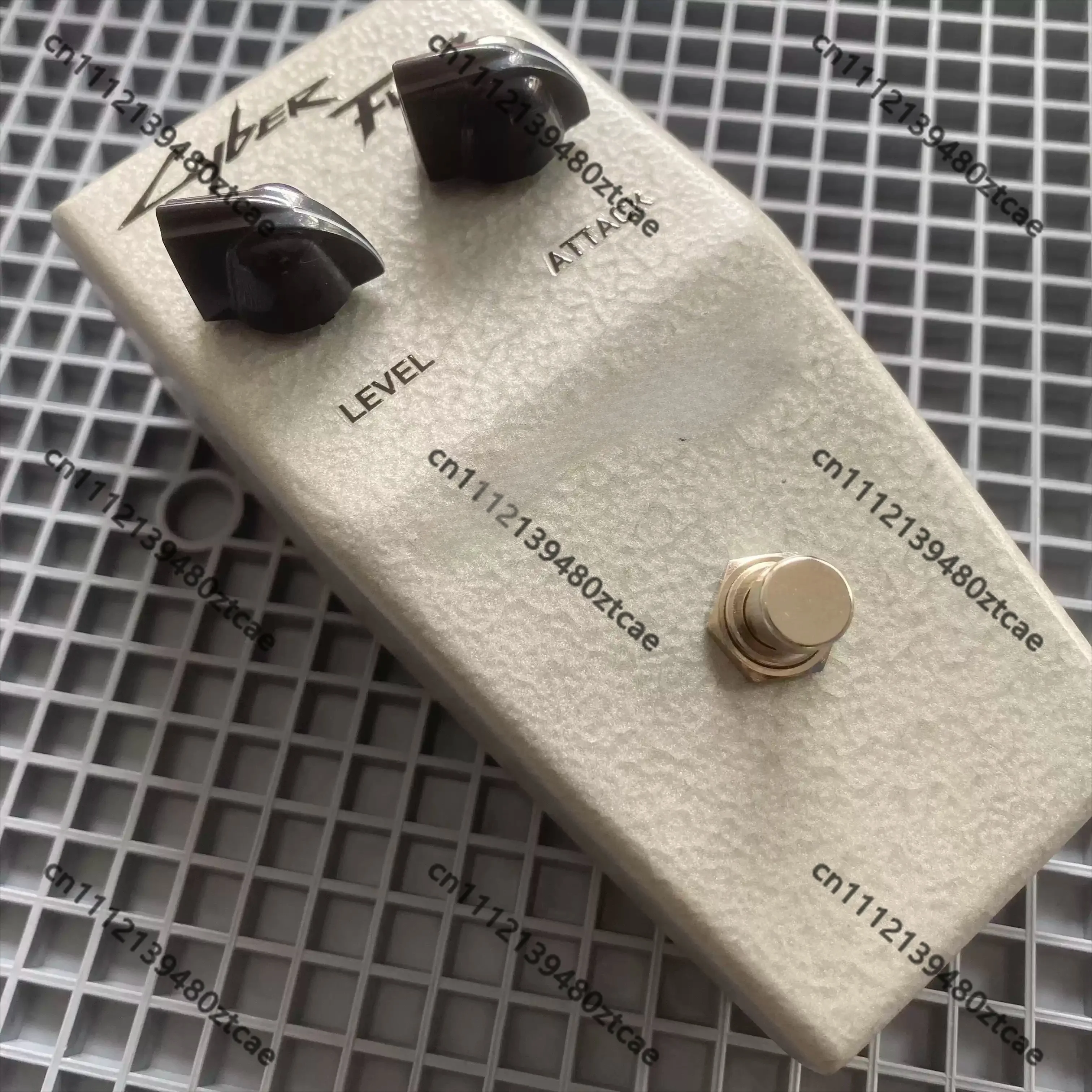 Vintage Classic Fuzz Distortion Effect Pedal Single Block Warm Retro Tone Processor True Bypass for Electric Guitar Bass