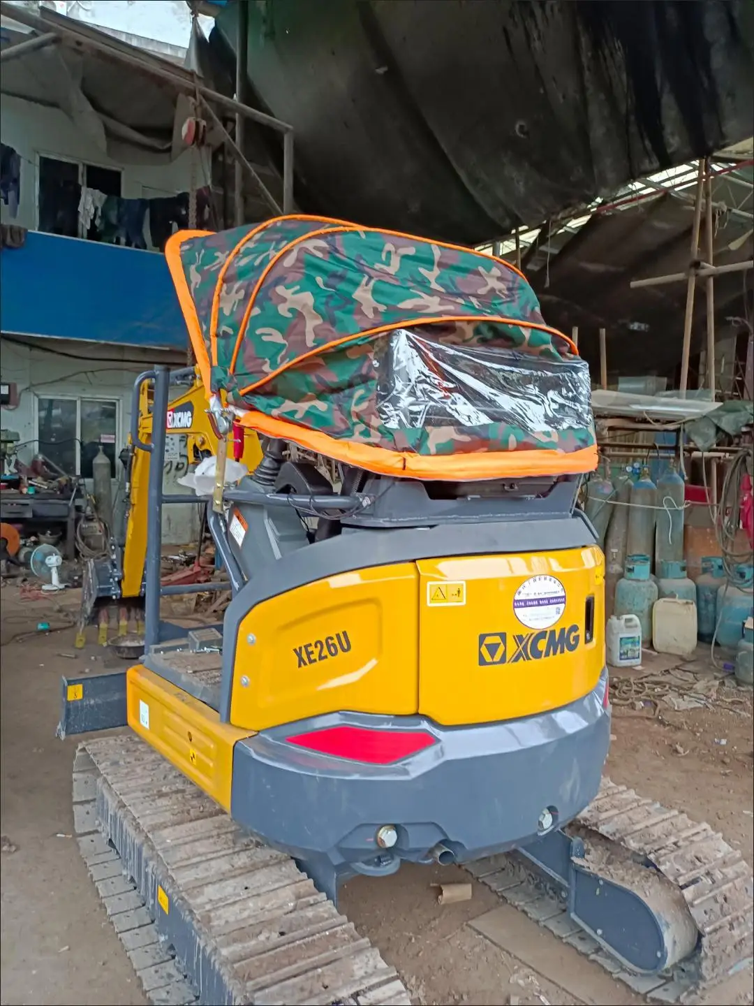 Excavator special awning, small hook machine canopy, micro-digging awning, foldable car awning, excavator warm and cold-proof