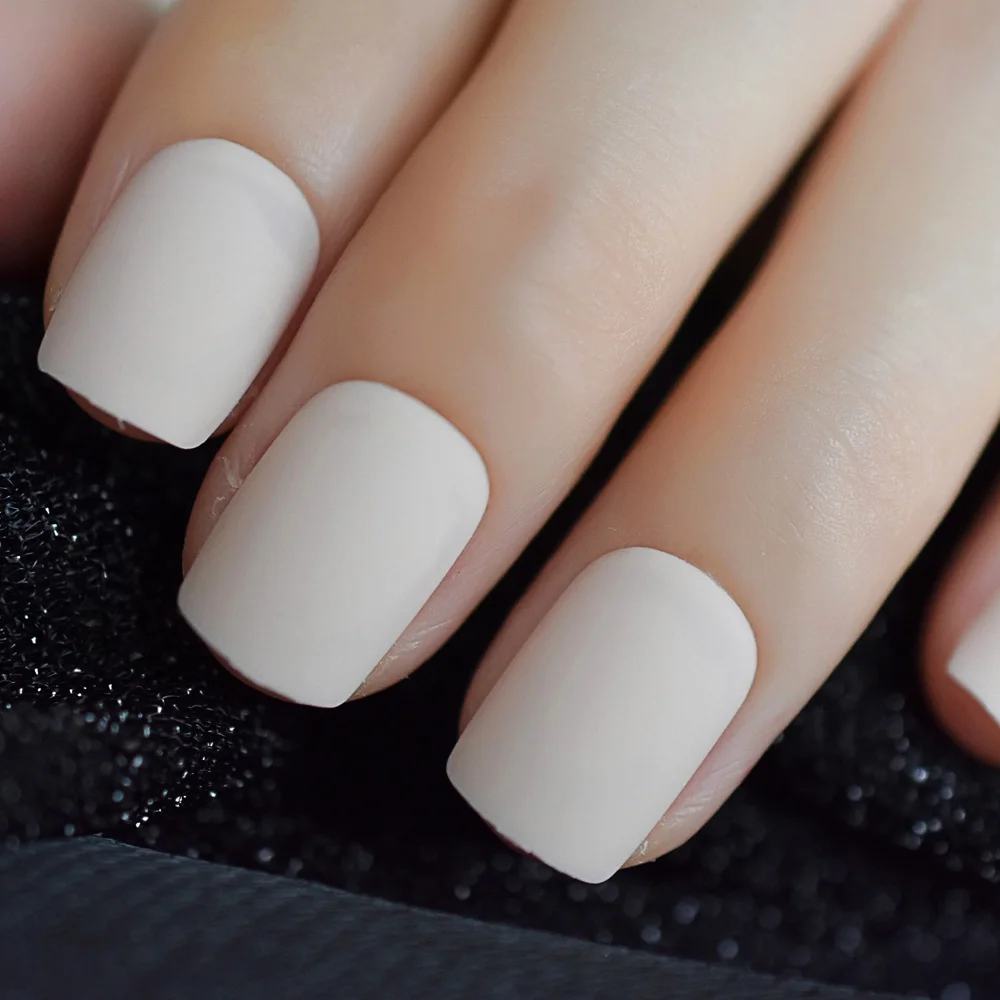 Beżowy Nude Color Matte Fake Nails Frosted Coat Square Top Pre Design ABS Artificial Fałszywe Paznokcie Tipsy Bride Party Finger Wear