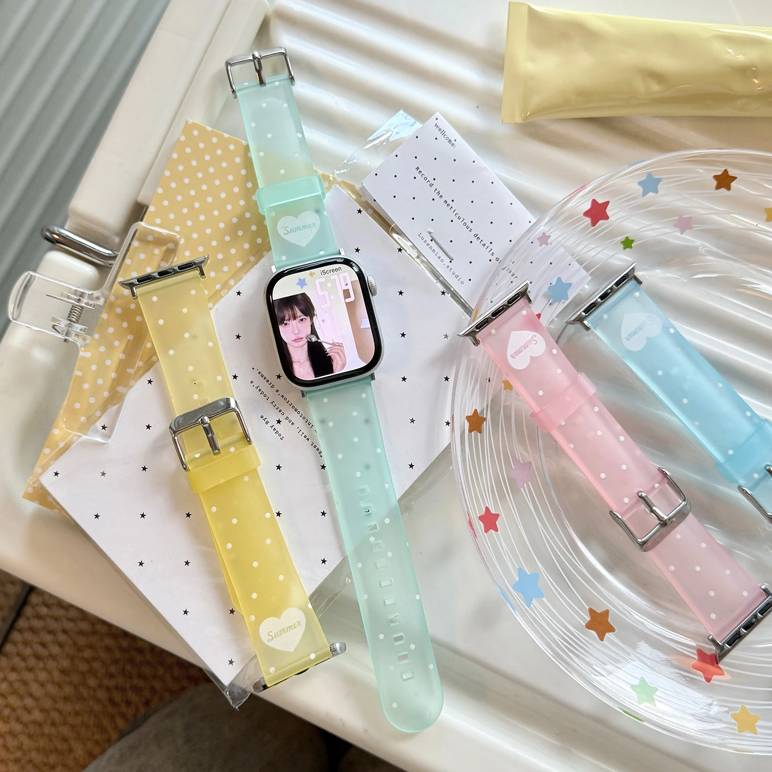 Image of Sommerlicher Polka-Dot-Armband aus TPU für Apple Watch 49 46 45 44 42-38 und iWatch Ultra S11 10 9 8 SE-1