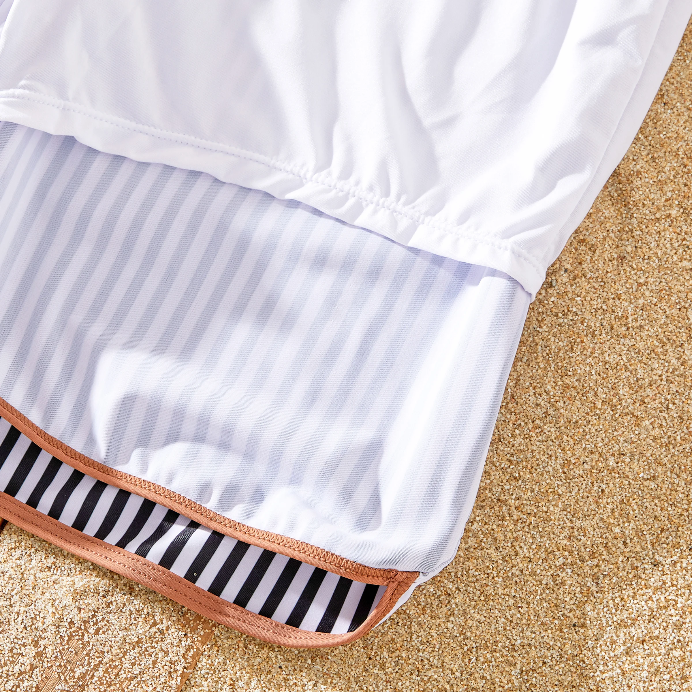 Мужские плавки в черную полоску atPat