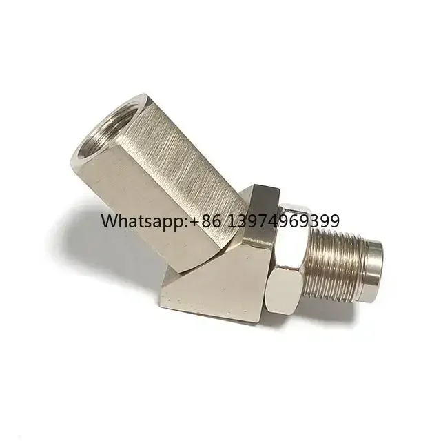 Universal Fitment 135-Degree Automotive Oxygen Sensor M18X1.5 Connector for Car Modification