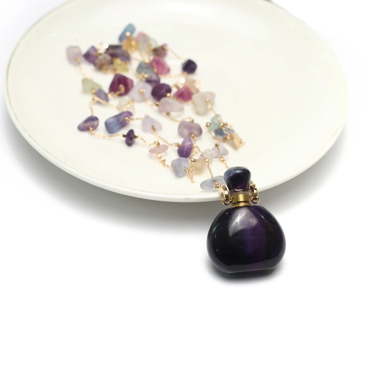 

Natural Amethysts Perfume Bottle Necklace Essential Oil Diffuser Amethysts Gravel Stone Chain for Jewerly Party Gift 17x38x13mm