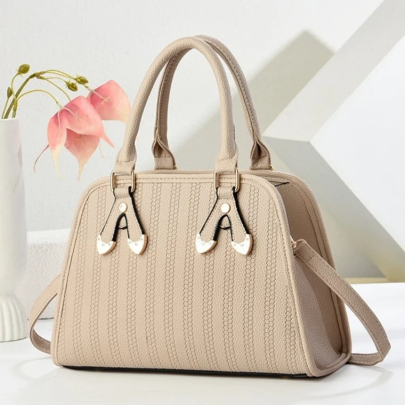 

Waterproof Oxford Crossbody Bag Women Herringbone Print Adjustable Strap Lightweight Durable Seasonal Hot Commuter Bag​