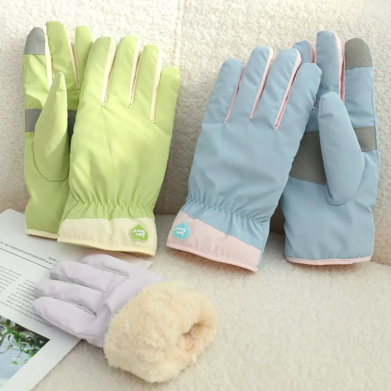 Cute Thermal Gloves Women's Winter Velvet Thickened Cold-proof Outdoor Skiing Riding Vehicle Windproof protective gloves