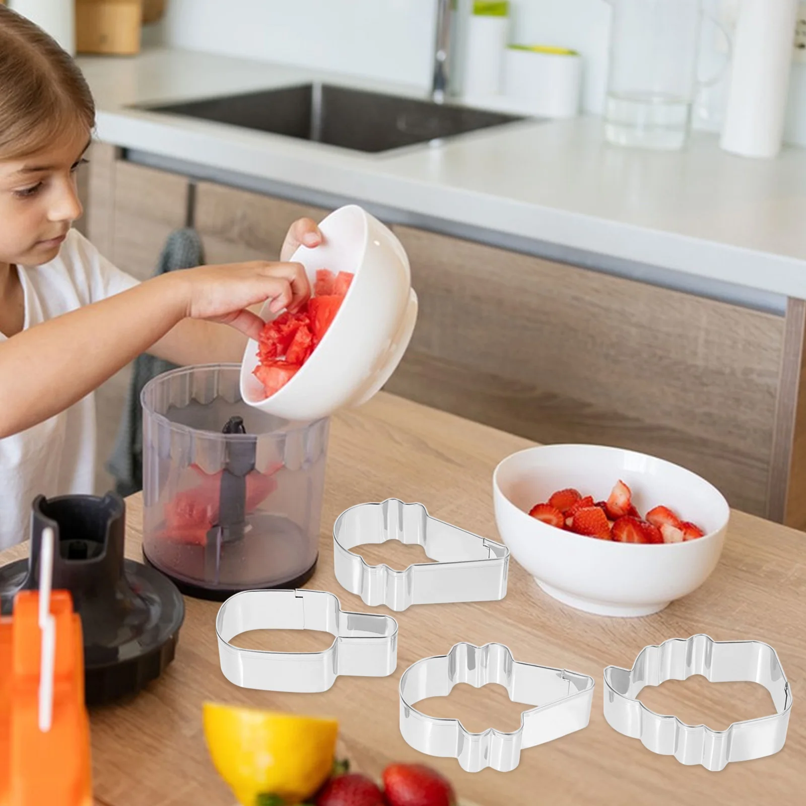 

4pcs Ice Cream Mold Stainless Steel Biscuits Mould Cookie Making Tool Silver Color Baking Supplies Cake Decorations