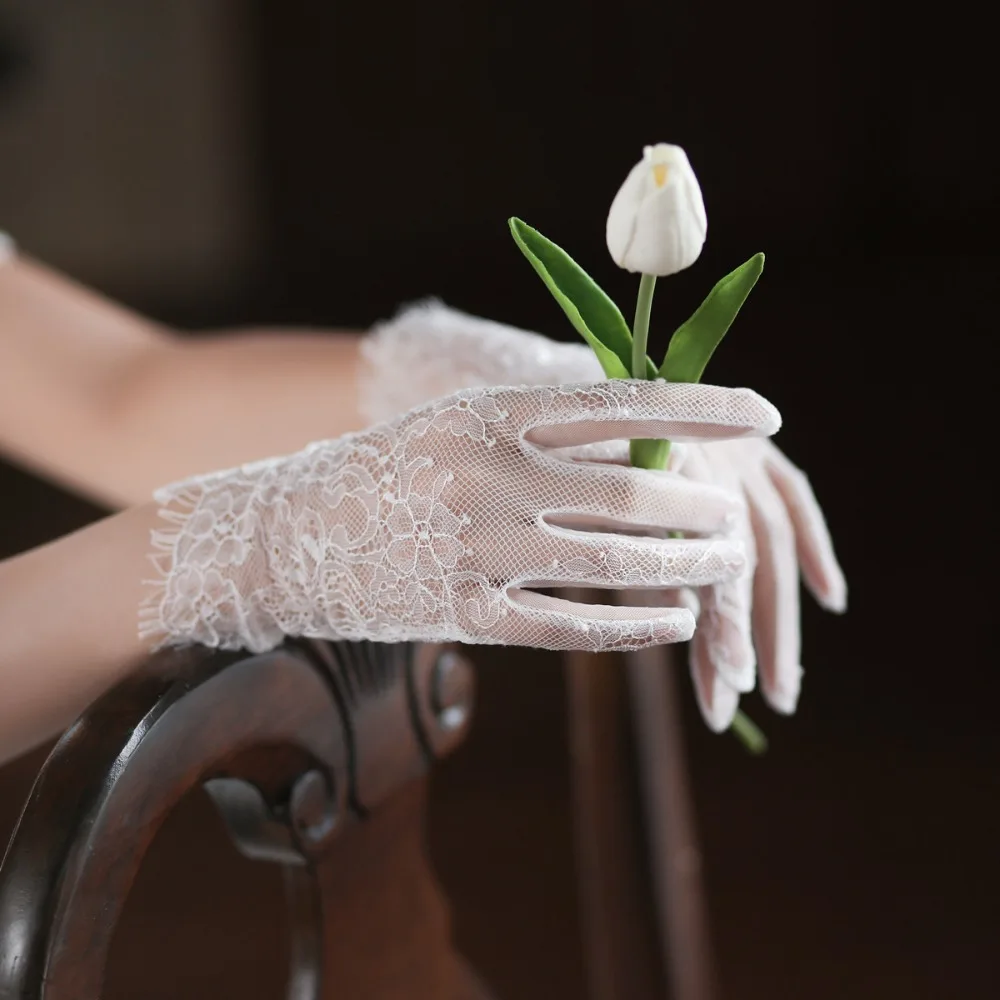Retro Elastic Mesh Banquet Cosplay Dress Accessories Bridal Mesh Gloves Wedding Mittens Lace Long Gloves Party