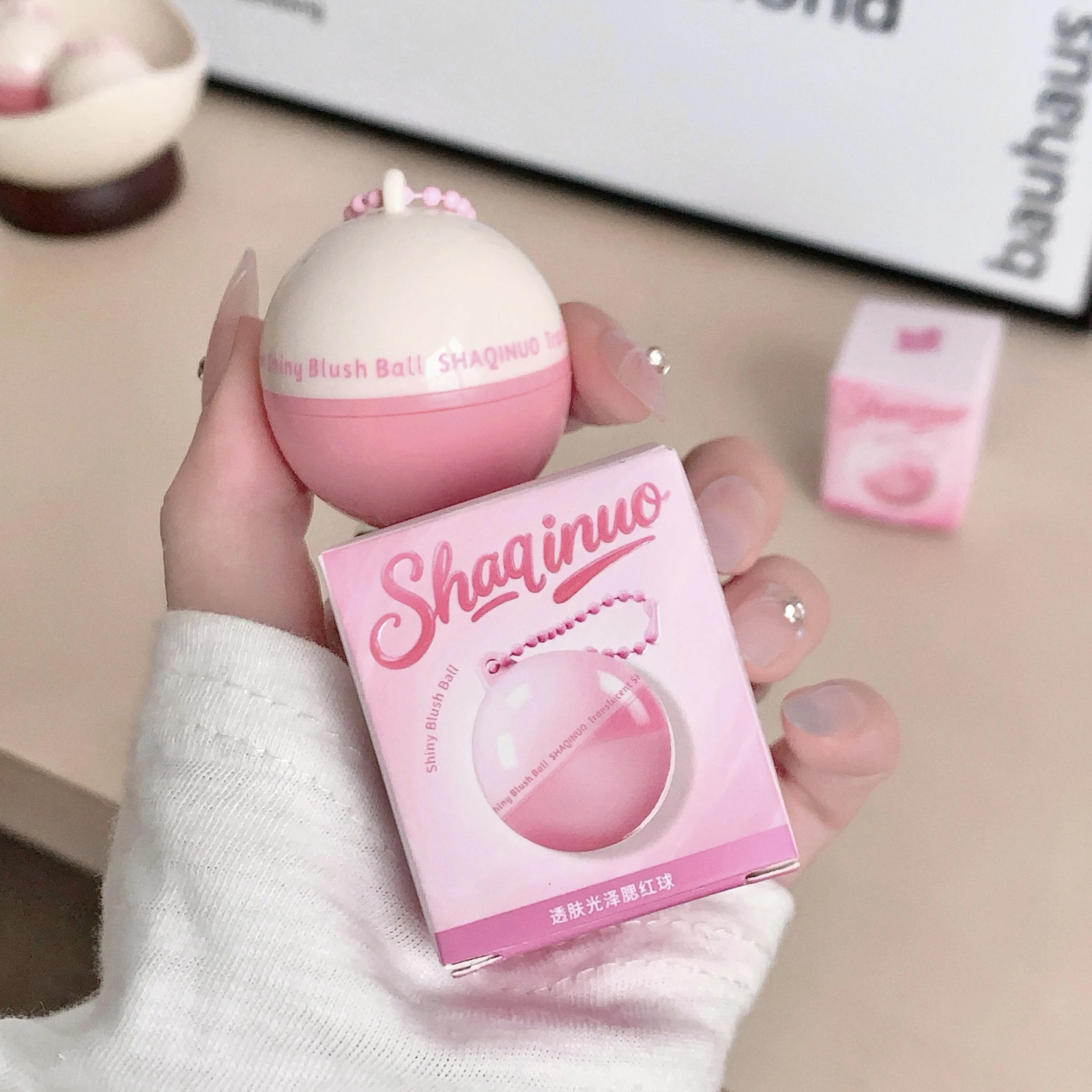 SHAQINUO ماتي أحمر الخدود الكرة ضوء الماء قلادة أحمر الخدود اشراق الوجه سهلة اللون متعددة الاستخدام أحمر الخدود ماكياج مناسبة للخدود #5