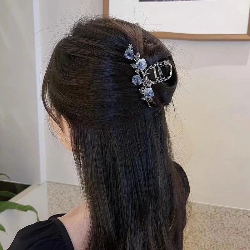 Nieuwe Vrouwelijke Camellia Bloem Grab Clip Retro Paardenstaart Vlecht Krab Metalen Grab Clip Mode Zoet Meisje Haarkaart Haaraccessoires