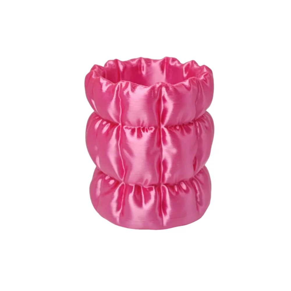 Creative 3D Printed Pen Holder Wear-Resistant Grid Shaped Makeup Brush Holder Multifunctional Imitation Silk Desktop Organizer