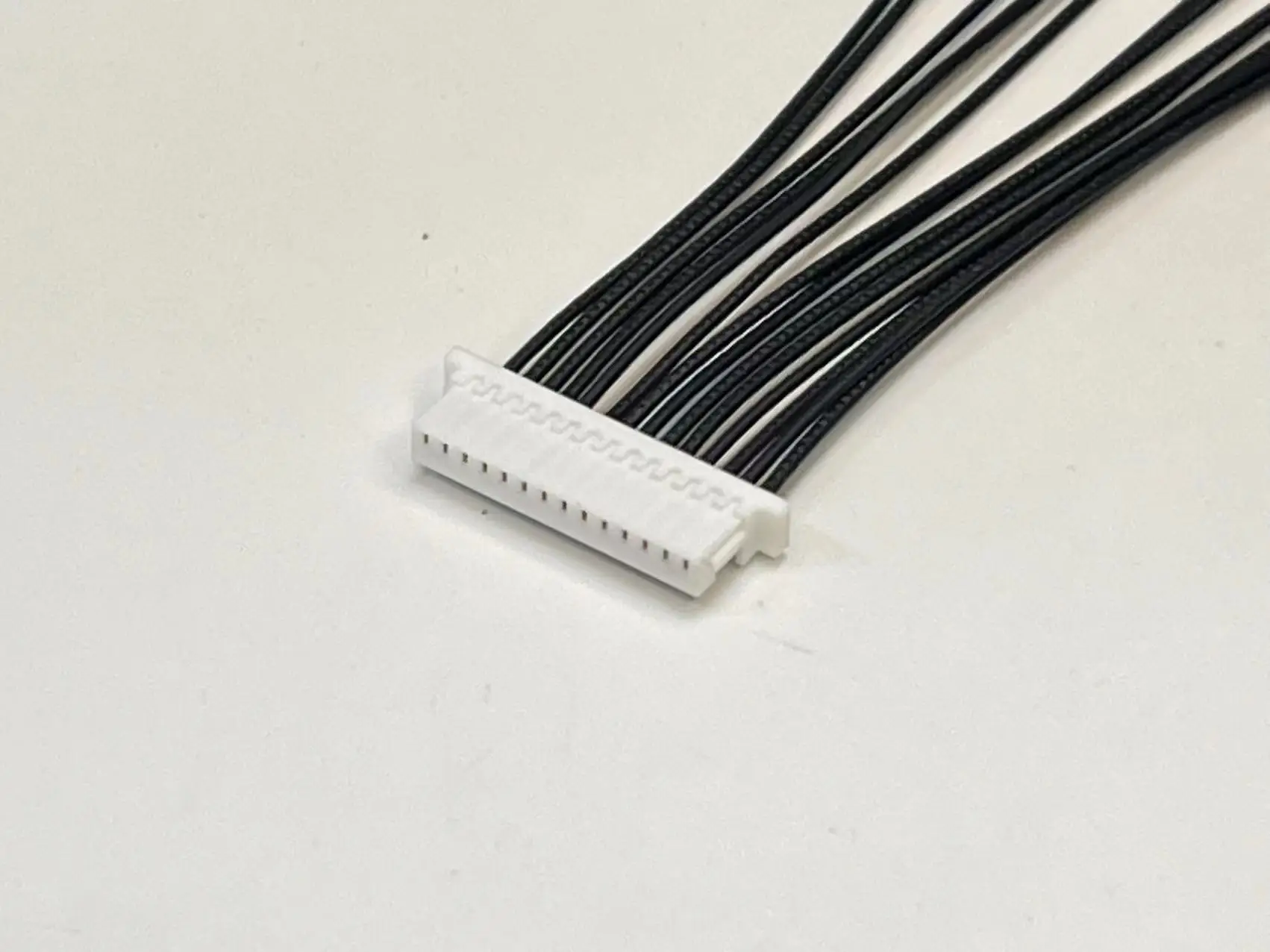 حزام أسلاك SHR-14V-S-B، كابل JST SH SERIES 1.00 مم، عاري الرف، توصيل سريع #1