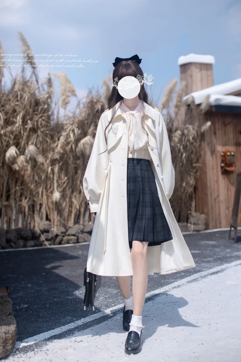 Gabardina japonesa de capa blanca de Lolita, estilo universitario elegante, otoño, nueva camiseta cortavientos de manga larga con una sola botonadura, prendas de vestir exteriores