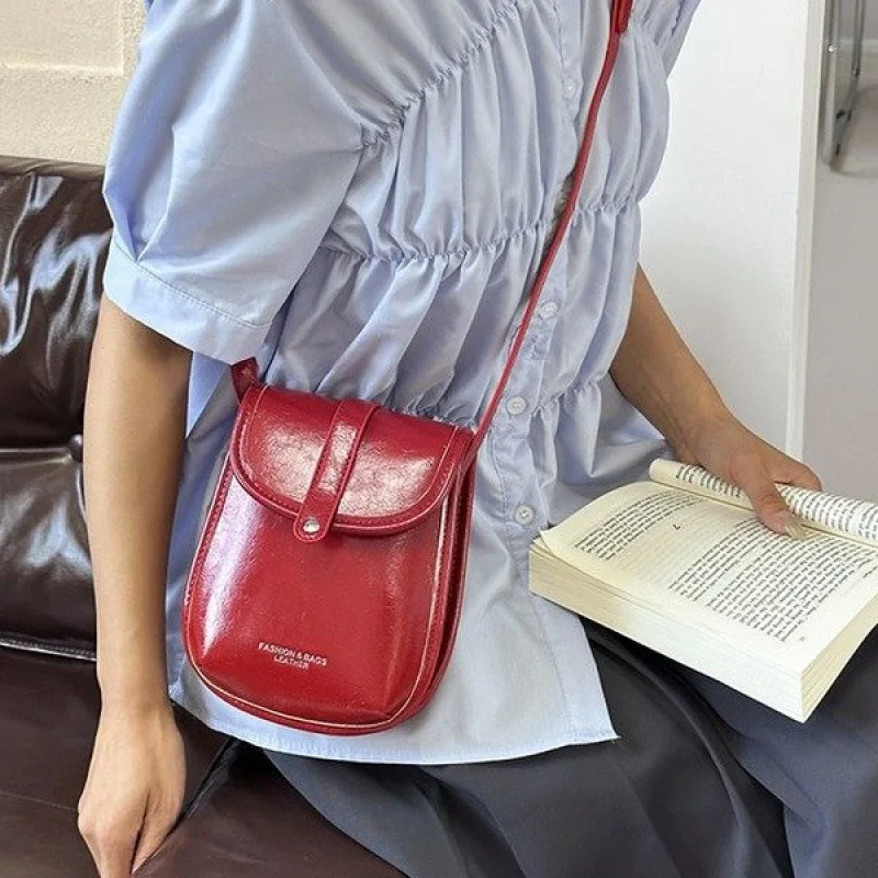 

Chic Ladies Shoulder Bag Made Of Sheepskin Leather Boasting Estonia Casual Vintage Neat Spacious Look