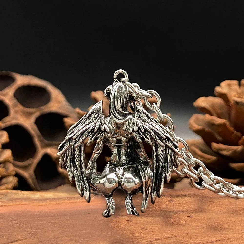 Vintage Gothic Devil & Angel Pendant Necklace for Men Tiliani Angel Sweater Chain Unique Religious Contrast Jewelry Gift