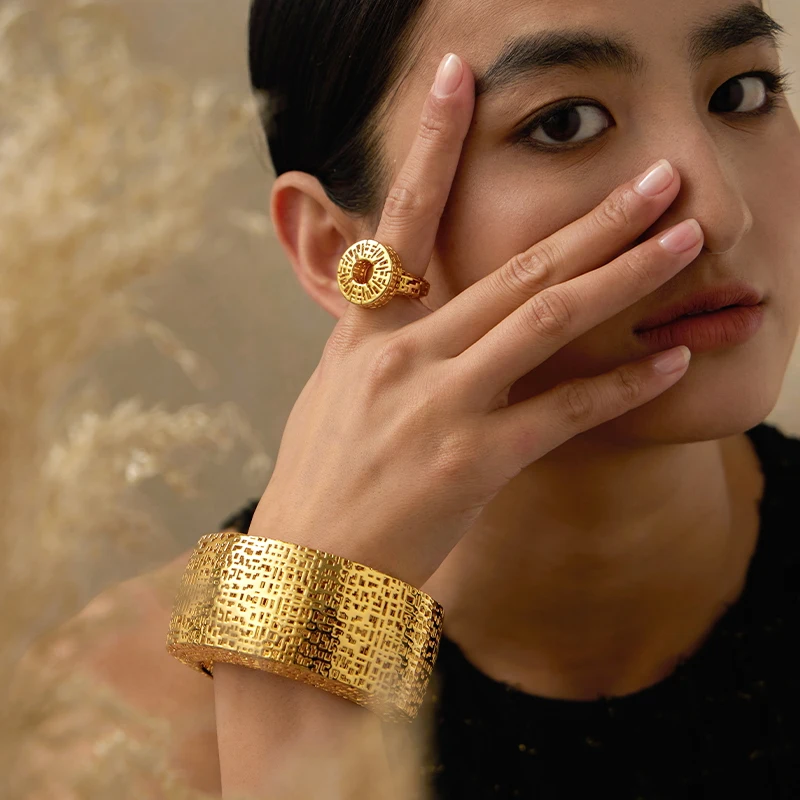IVOG Simplicity Fashionable Design Rings For Women Hollow Out Circle Ring Fashion Jewelry Official Flagship Store