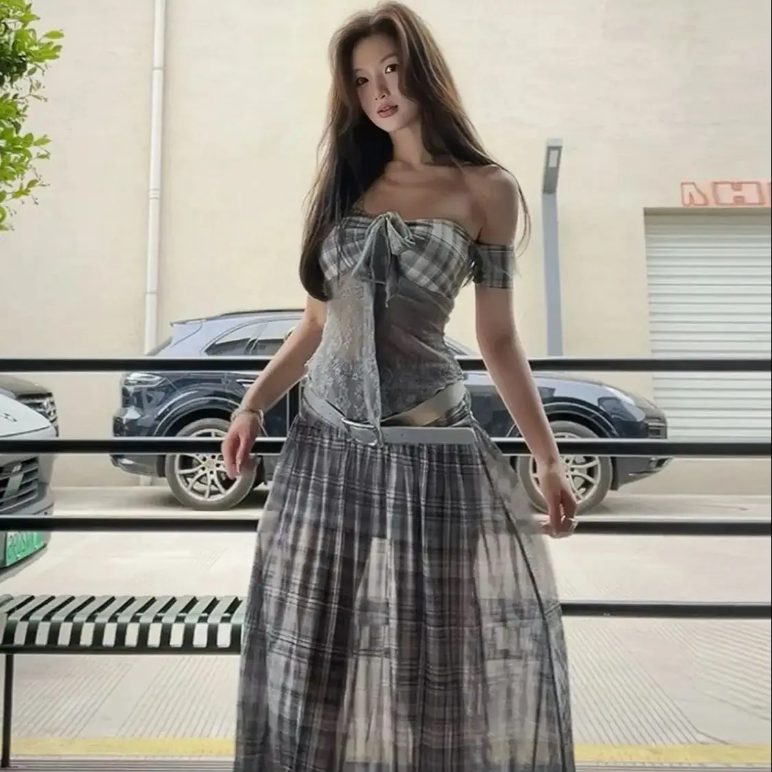 

Two-Piece Spliced ​​Lace Strapless Top Design Plaid Mesh Long Skirt Women Summer New Hot Girl Skirt Suit