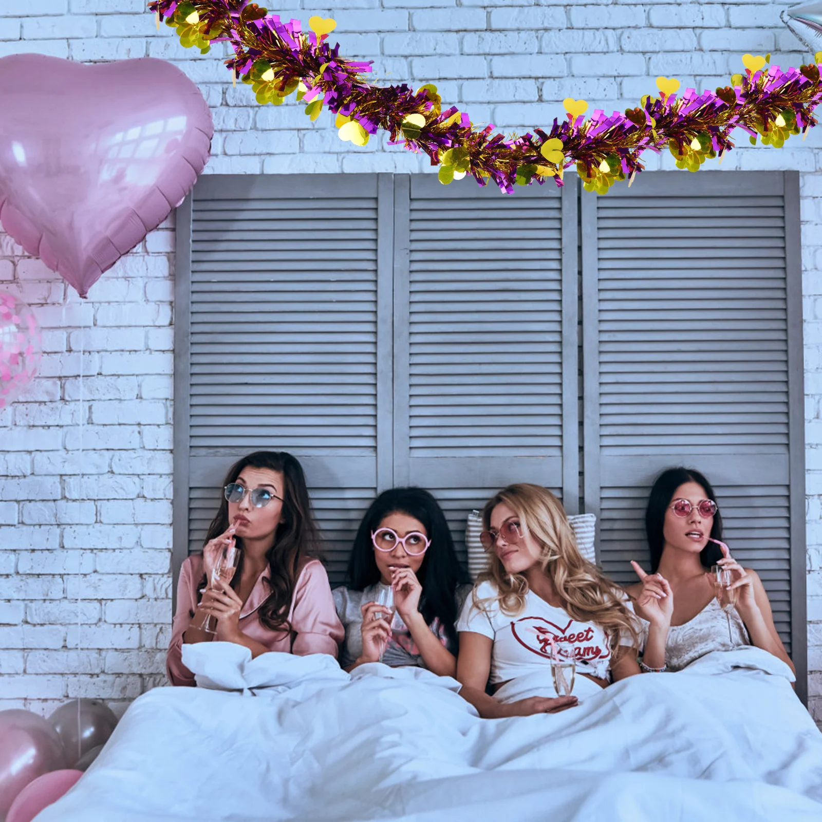 

5Pcs Tinsel Garland Glitter Festival Pendants Party Decoration Hanging Ornaments DIY Carnival Decor Tinsel Garlands