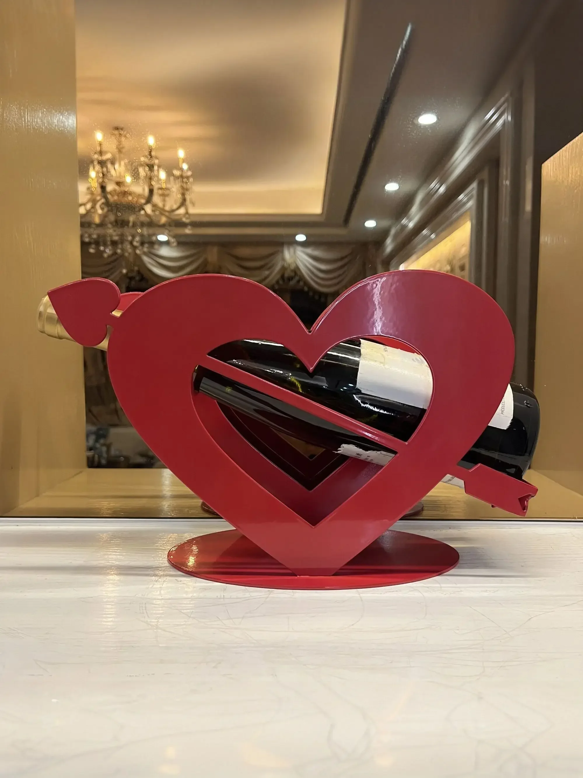 Classic Heart-shaped Simple Creative Metal Home Living Room Wine Rack Restaurant Hotel Red Wine Rack Light Luxury Ornaments