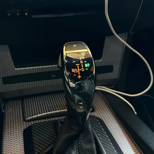 Imagen 1 del producto Palanca de cambio de marchas LED para BMW 1 3 5 X1 Z4 Series E60 E46 E90 E91 E92 E84 E87 E89 E93 accesorios de coche