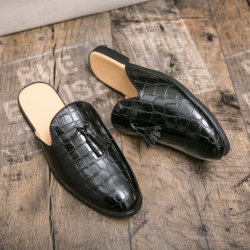 Patent Leather Brands Designer Mens Casual Business Italian Plus Size 45 Men Half Shoes Drop Ship Mules Man Black Slides Slipper