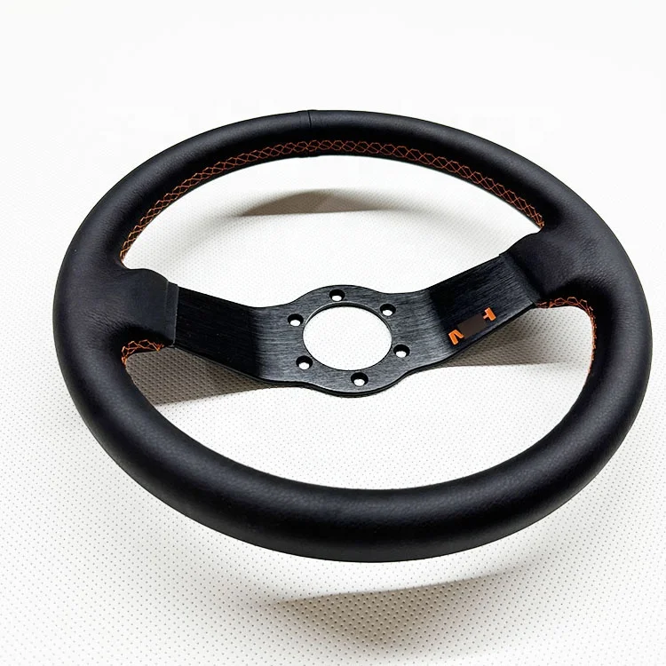 

Усовершенствованный универсальный руль из микрофибры для широкого спектра автомобилей