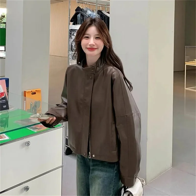 Kaffeefarbene kleine Lederjacke für Damen, 2025, Frühling und Herbst, neue High-End-Feeling-Straße, kleine Motorradjacke