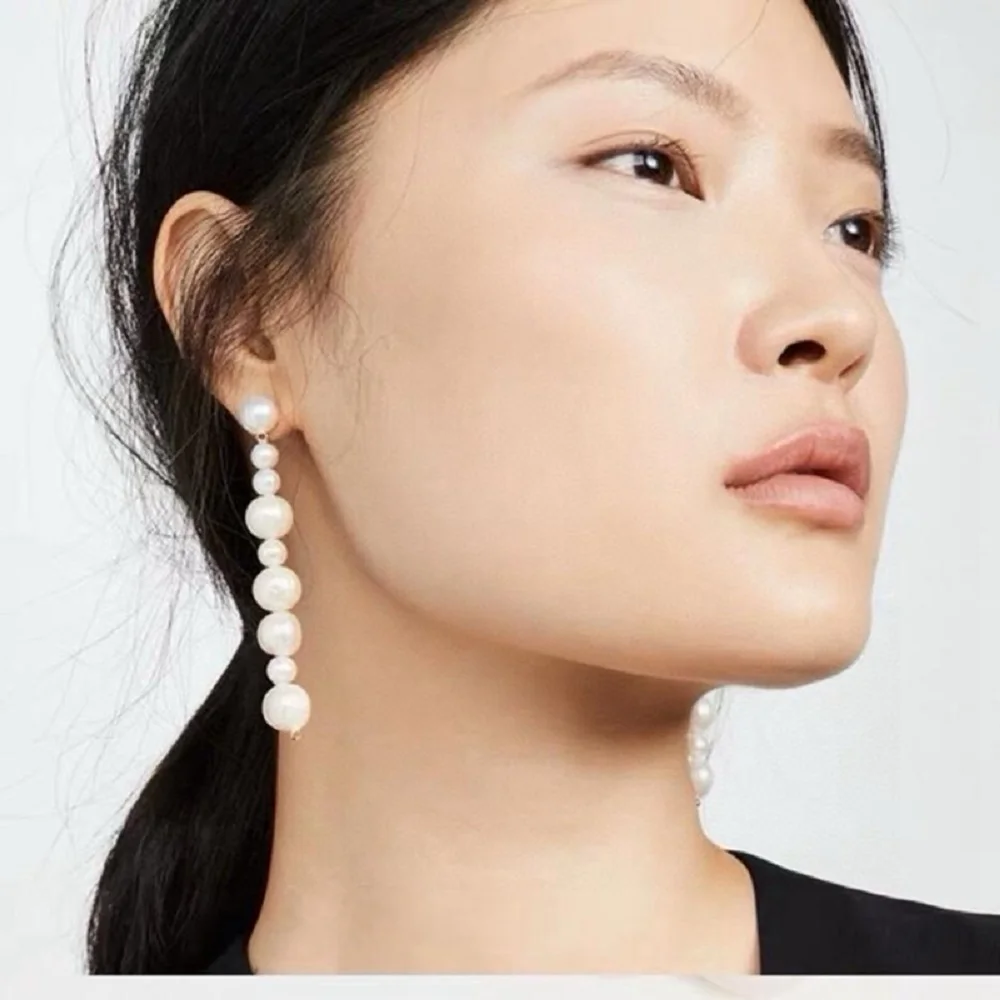 

Classic Pearl Earrings AAAA 9-10mm Natural South Sea Round Pearl Earrings 925s