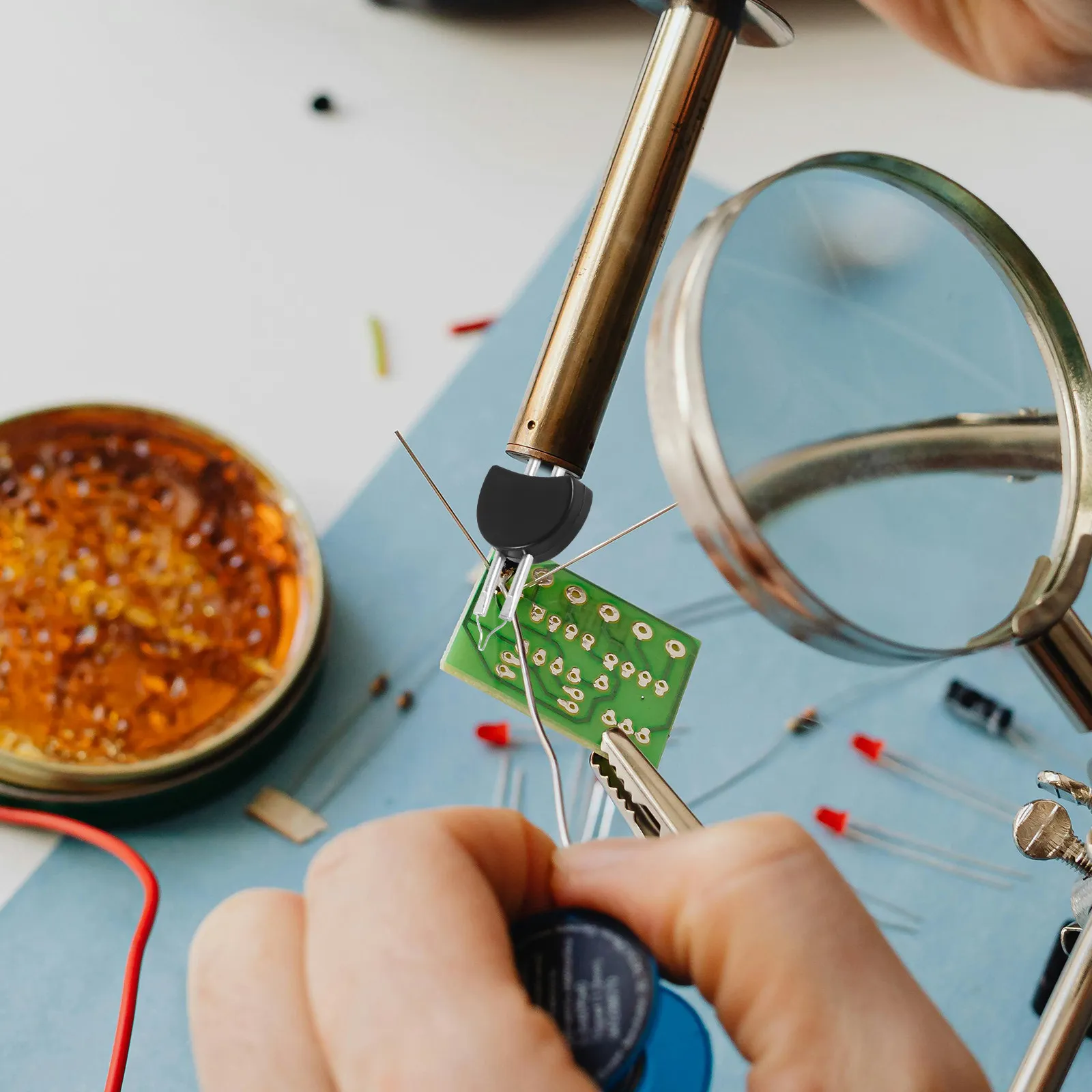 

2 шт. сменных насадок для воскового паяльника, ручной инструмент для быстрого ремонта обожженных проводов, тонкие наконечники для паяльной ручки, для проволоки и шнуров