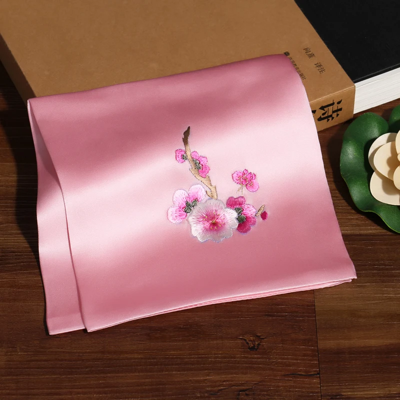 المرأة منديل الحرير اليد التطريز وشاح حريري مخصص هدية سوتشو الحرير مربع وشاح الرجال منديل