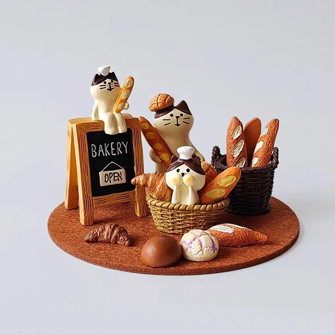 Japanese Style Cat Bread Figurine Resin Zakka Ornament Blind Box Accessory Bakery Cake Dessert Shop Decoration Mini Food Play Cr