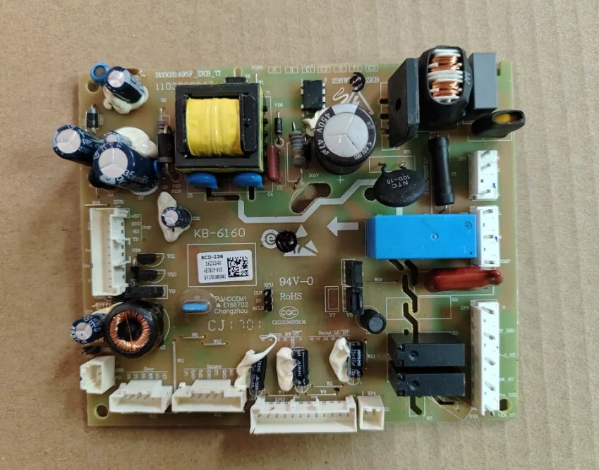 

BCD-236WTDG252WKR1NYC1623340 тестовая материнская плата (OK)