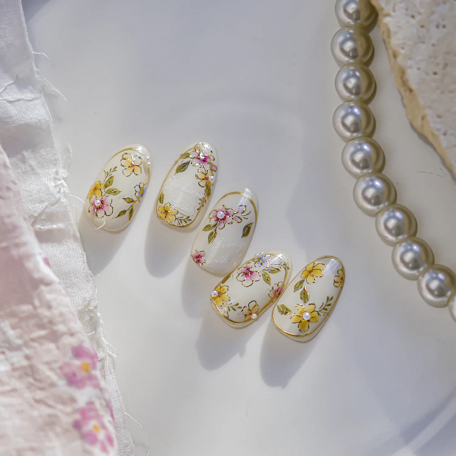 الرجعية الأزهار رائعة ملصقات الأظافر الوردي الأصفر الأزرق الزهور الخضراء ورقة مسمار الزينة ملصقات ذاتية اللصق مسمار DIY الشارات