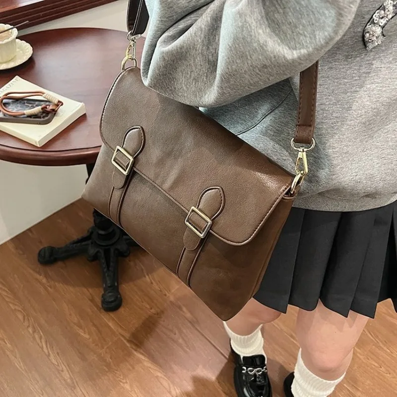 حقيبة كتف نسائية كلاسيكية ذات سعة كبيرة محفظة حمل للسيدات حقائب يد من جلد البولي يوريثان حقائب ساع للنساء حقيبة كتب للفتيات في الكلية #4