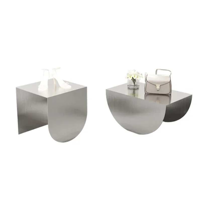 Clothing store window display props, stainless steel product display tables, high and low running water tables, shoe bags,