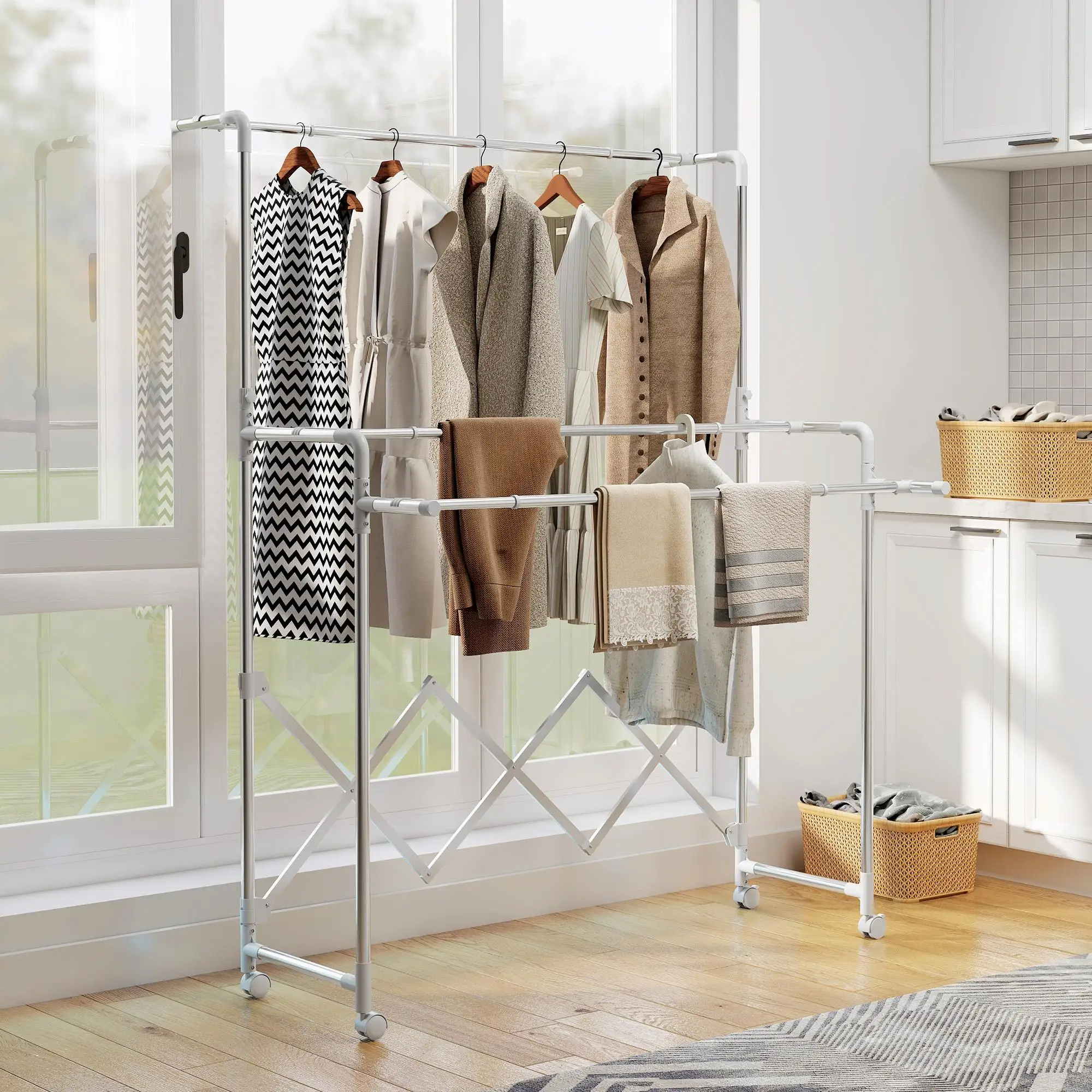 Séchoir à linge pliable 3 niveaux, structure en acier inoxydable, trois barres réglables et extensibles, quatre roues, couleur argent, expédié depuis l'Espagne